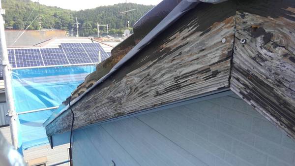 岩国市由宇町　I様邸破風板　鼻隠し板金取り付け工事