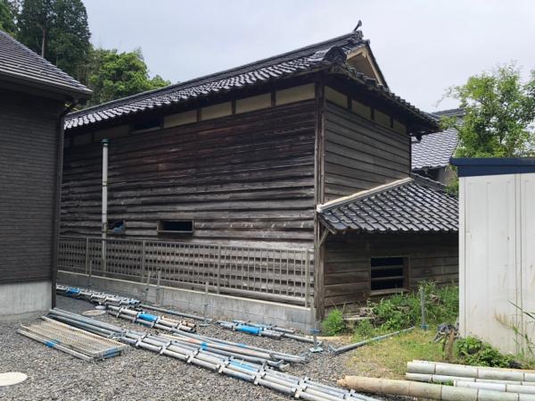 山根緩慈様邸屋根葺き替え工事_210526_54.jpg