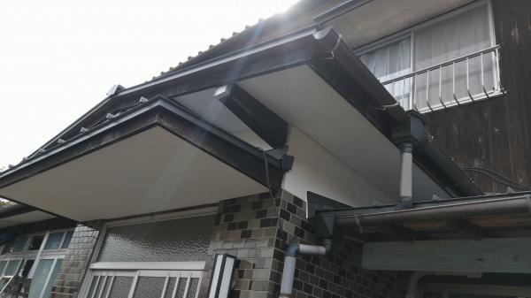 LINE_ALBUM_瓦棒葺き替え工事_220315_64.jpg